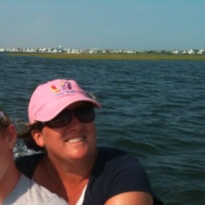 Profile Picture of Lori Rogan (@LoriRogan) on Twitter