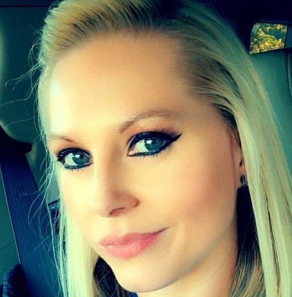 Profile Picture of Jennifer Mcnelly (@jennifermcnelly) on Poshmark