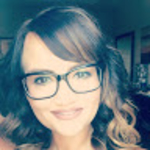 Profile Picture of Crystal Pollard (@capollard7717) on Poshmark