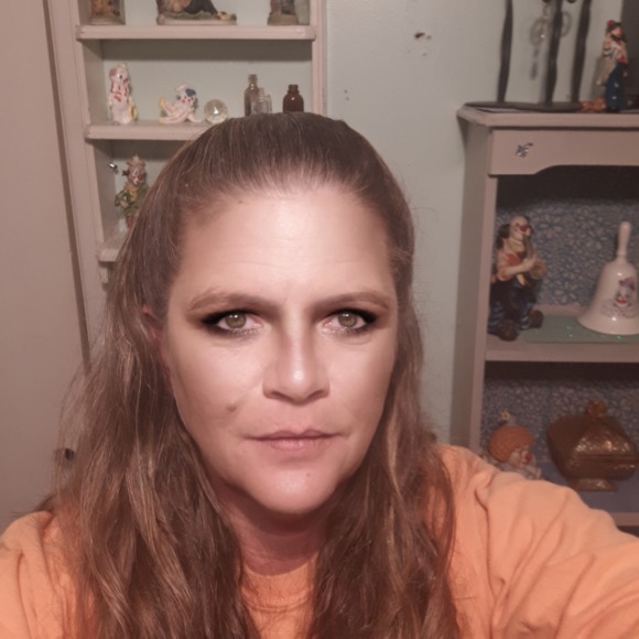 Profile Picture of Donita Dawes (@donitadawes1) on Poshmark
