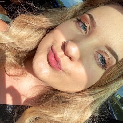 Profile Picture of Carly (@carlymorgan28) on Twitter