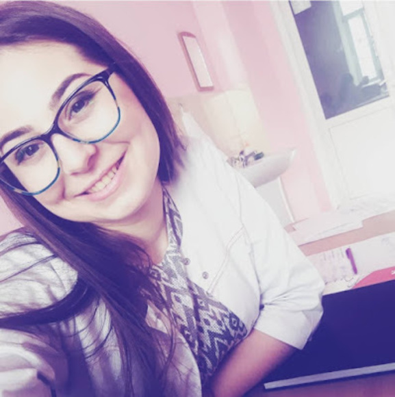 Profile Picture of Maria Romaniuk (@romaniukm6) on Poshmark