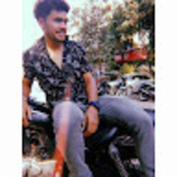 Profile Picture of Adarsh Shetty (@adarshshetty) on Poshmark