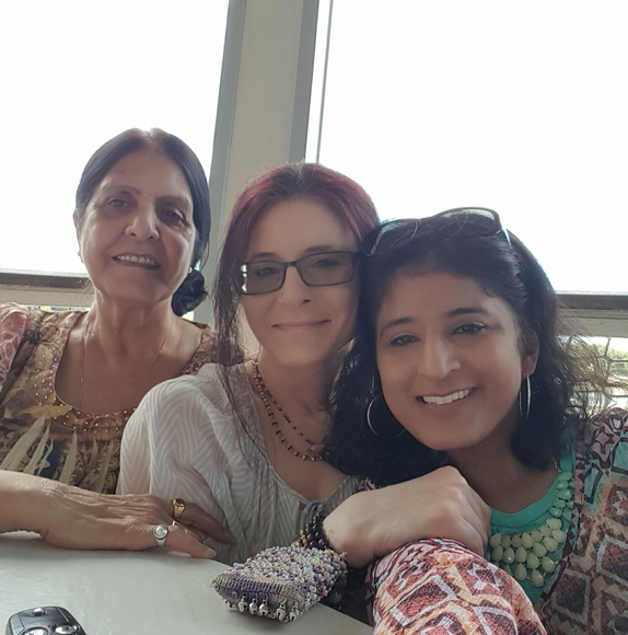 Profile Picture of Krupa Qualley (@kjqualley) on Poshmark