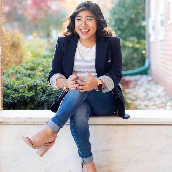 Profile Picture of Anna Matone (@annamatone) on Poshmark