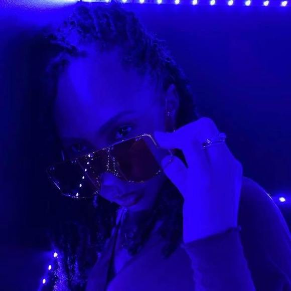 Profile Picture of Kenyatta Foster (@walla060) on Poshmark