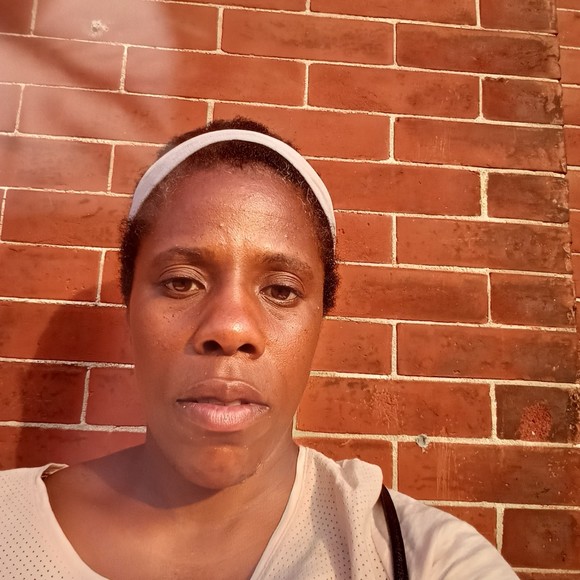 Profile Picture of Julianna Okike (@juliannaokike) on Poshmark