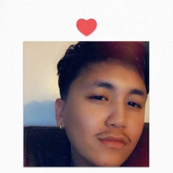 Profile Picture of Joel Lungali (@joel10magar) on Poshmark