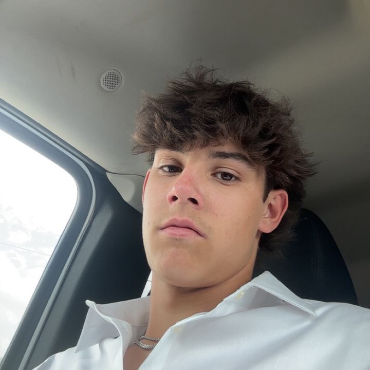 Profile Picture of brenden (@brendenselph_) on Tiktok