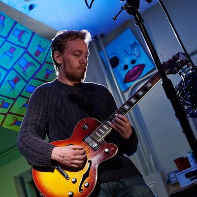 Profile Picture of Gregory Regan (@Gregoryman13) on Twitter