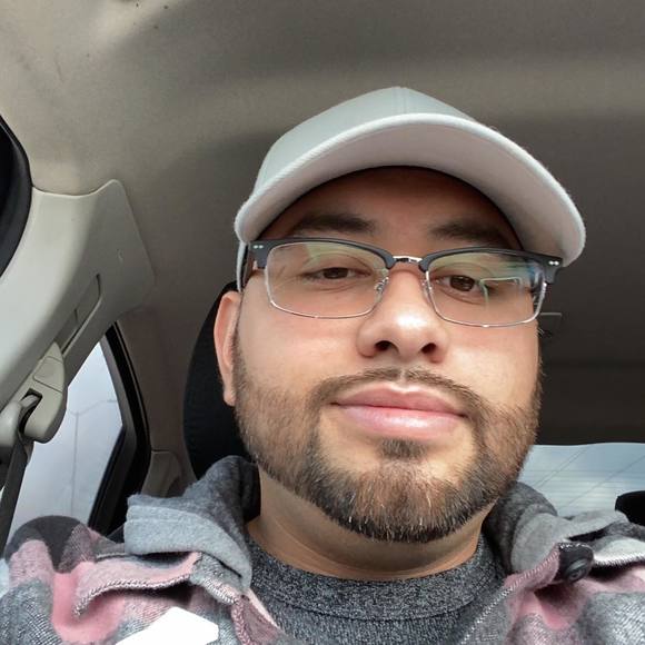 Profile Picture of Christian Pardo (@christianpardo) on Poshmark