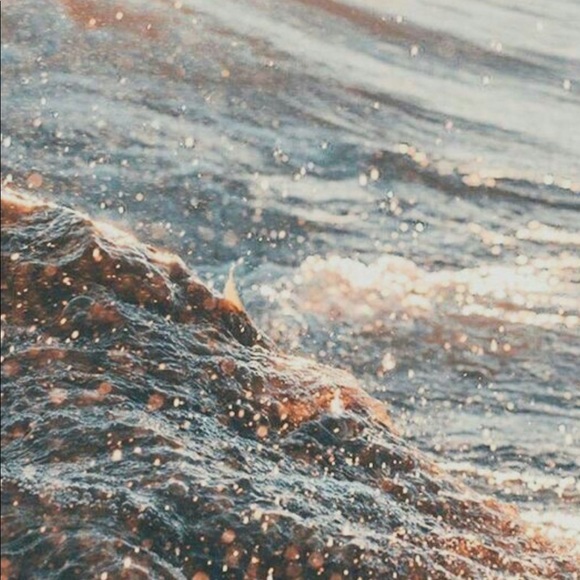 Profile Picture of Desi Trifonova (@desi_trifonova) on Poshmark