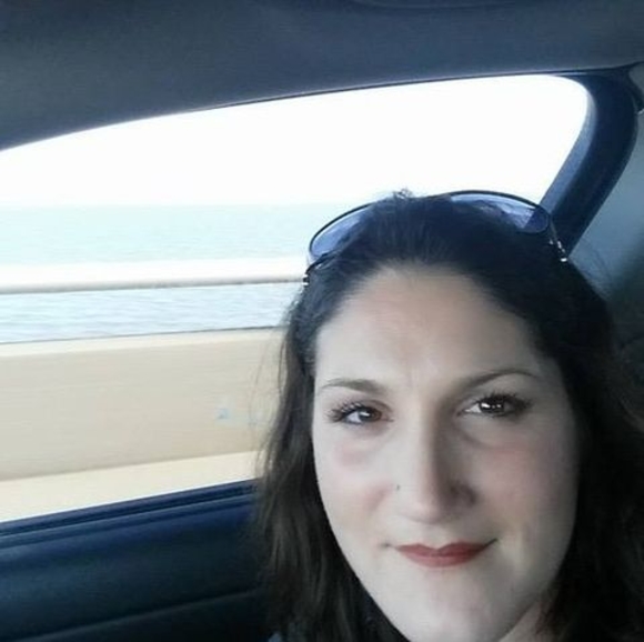 Profile Picture of Kaitlin Stempien (@kaitlinstempien) on Poshmark