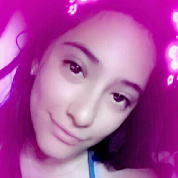 Profile Picture of Cindy Sanchez (@cindy_1234) on Poshmark