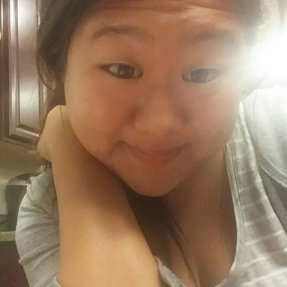 Profile Picture of Jamie Larsen (@jamiejajamie) on Poshmark