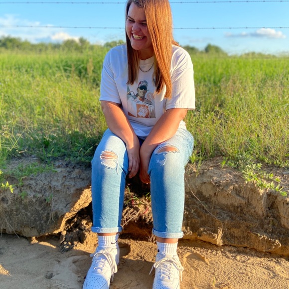 Profile Picture of Kassidy Koenigstein (@kassidyy_k) on Poshmark