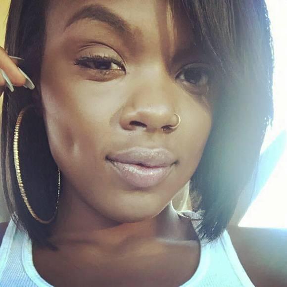 Profile Picture of Mashauri Robbins (@shauri) on Poshmark