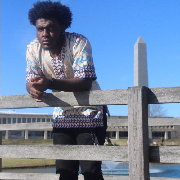 Profile Picture of John Unuigbe (@junuigbe) on Poshmark