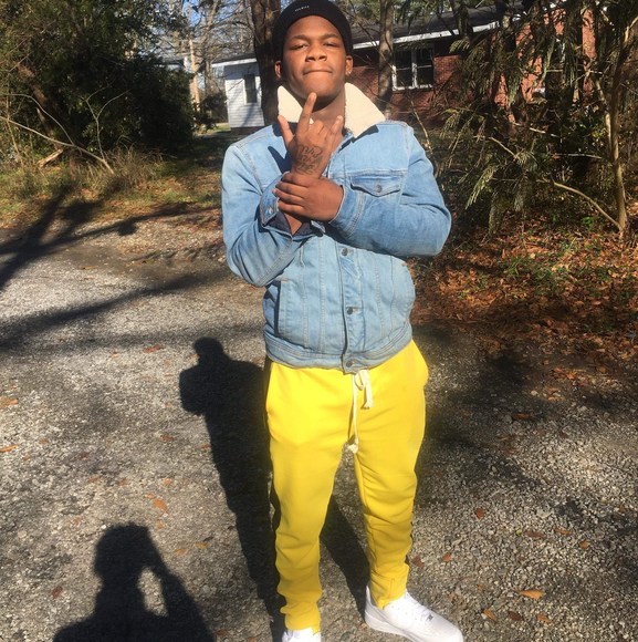 Profile Picture of Javon Gray (@jakerrious1429) on Poshmark