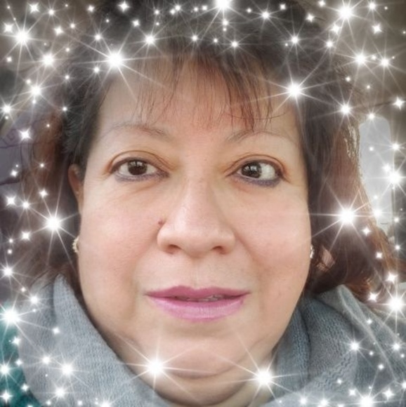 Profile Picture of Anabella Onofre (@anabellon12) on Poshmark