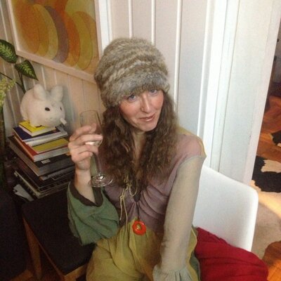 Profile Picture of Ailsa Carpenter (@AilsaCarpenter) on Twitter
