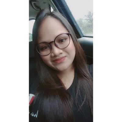 Profile Picture of Abby Sharron Moses (@AbbySharron) on Twitter