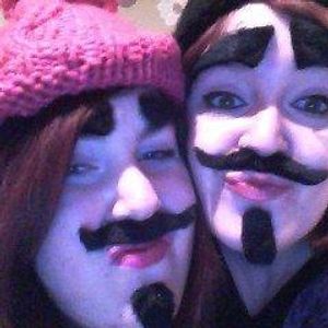 Profile Picture of Rebecca Revell (@pearl_bomb) on Myspace