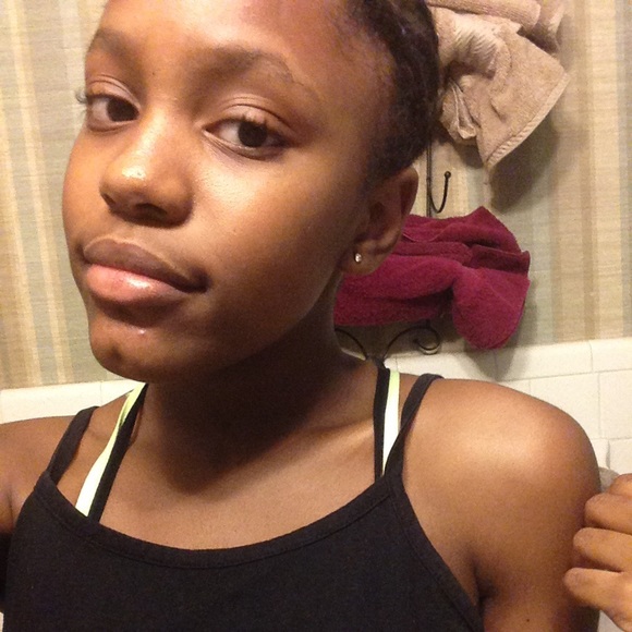 Profile Picture of Shaleya Grimball (@shaleyasymone) on Poshmark