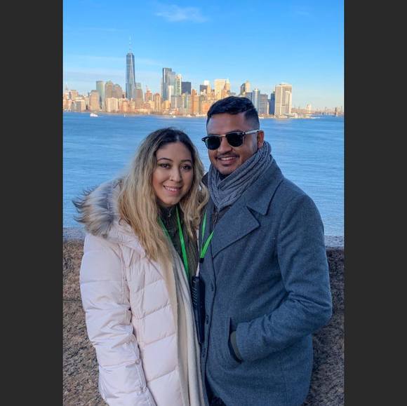 Profile Picture of Javaid Hamza (@hmian) on Poshmark