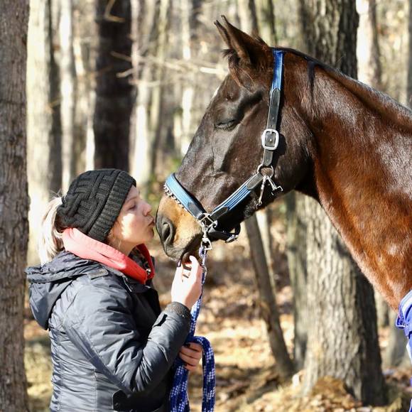 Profile Picture of Becca Krampen (@bkrampen) on Poshmark