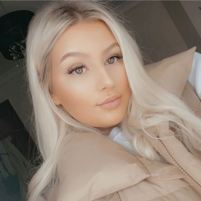 Profile Picture of Holly 🍂 (@holly.signs) on Tiktok