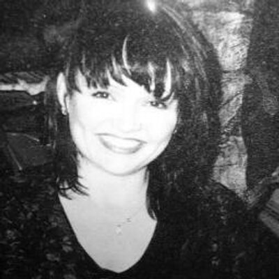 Profile Picture of Tammy Lee (@2pipes) on Twitter