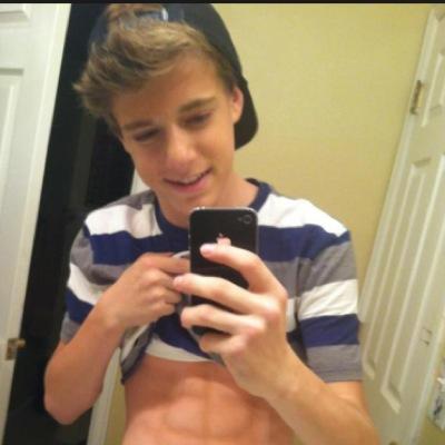 Profile Picture of Devin Crane (@devincrane92) on Twitter