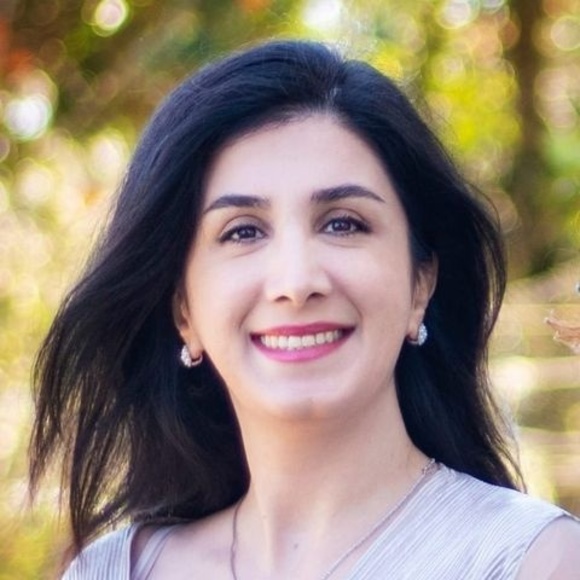 Profile Picture of Foroogh Karimi (@swallow_4171) on Poshmark