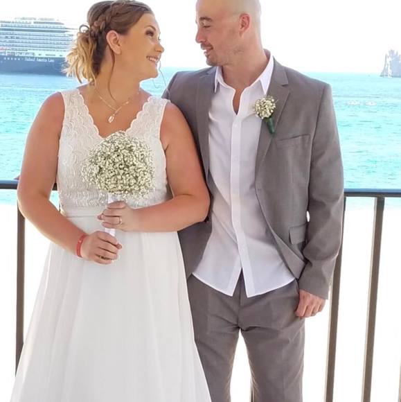 Profile Picture of Kelsey Brunow (@kbrunow) on Poshmark