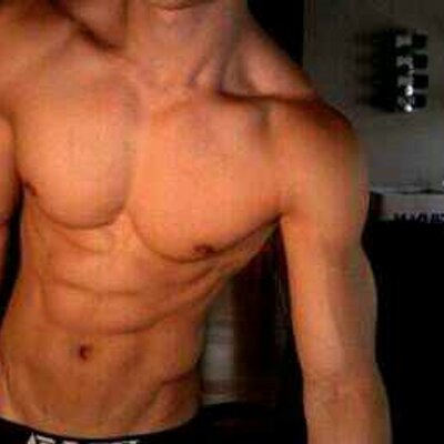 Profile Picture of Alicia Giron (@Alice_chuli) on Twitter