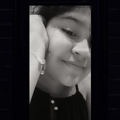 Profile Picture of Paula Kamila Almanza Jimenez (@kamila_almanza) on Twitter