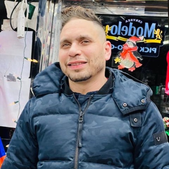 Profile Picture of Amir Shafik (@amirshafik) on Poshmark