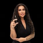 Profile Picture of janie (@thevogueclinic_) on Instagram