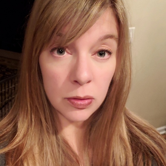 Profile Picture of Janine Felsman (@j9felsman) on Poshmark