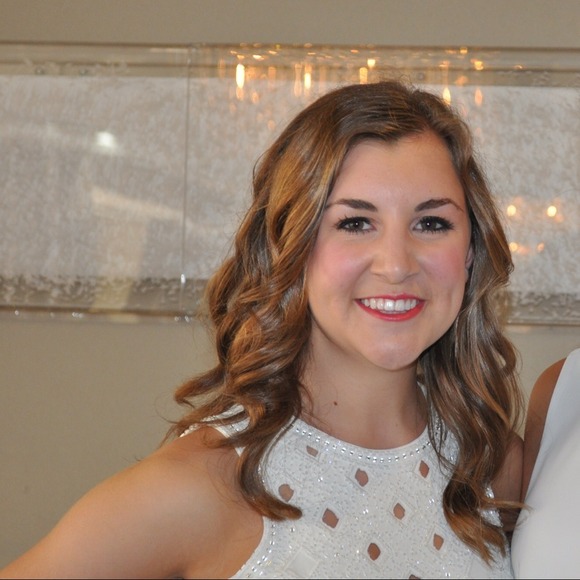 Profile Picture of Katie Obrien (@katieobrien24) on Poshmark
