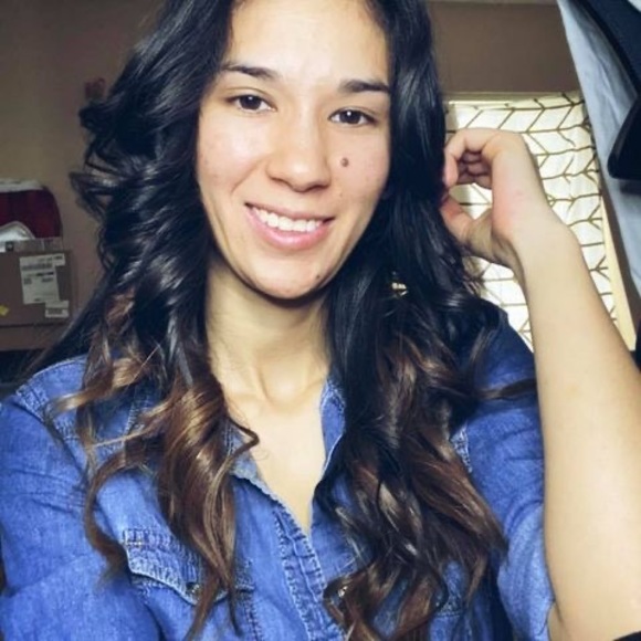 Profile Picture of Marcela Paez (@marcelapaez) on Poshmark