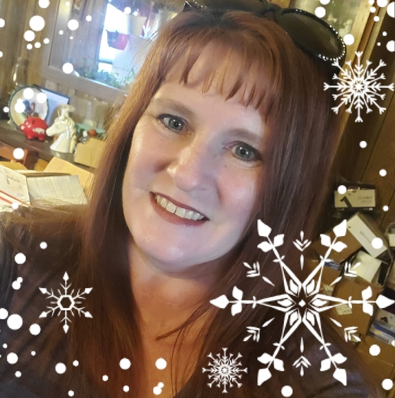 Profile Picture of Shelli Stewart (@shellistewart) on Poshmark