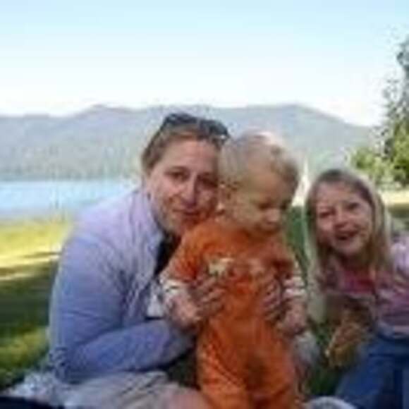 Profile Picture of Helene Drazen (@helenedrazen) on Poshmark