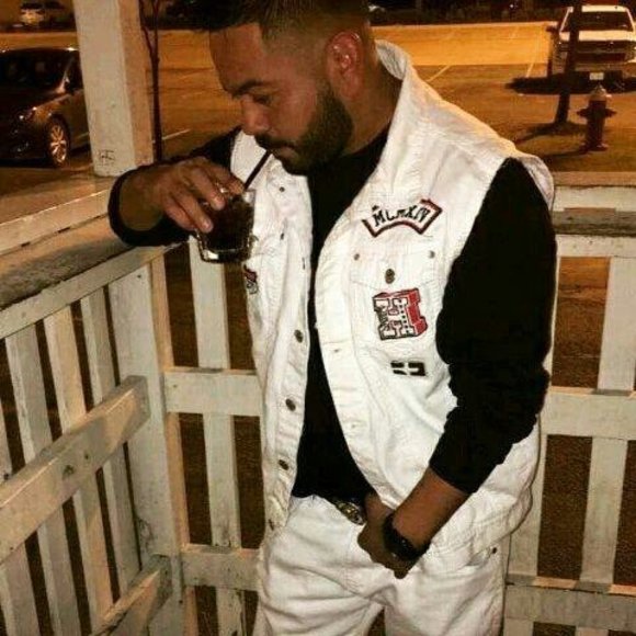Profile Picture of Felipe Robles (@robles9585) on Poshmark