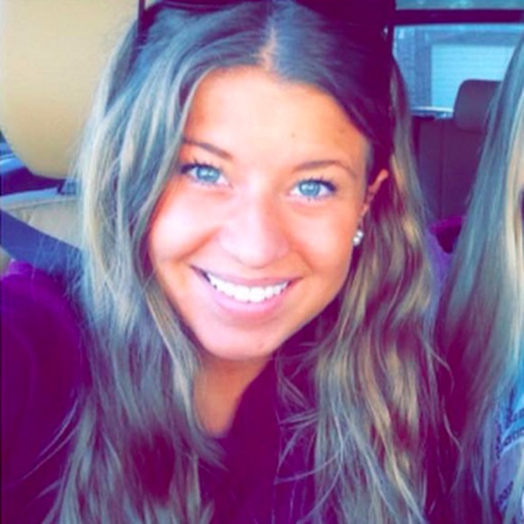 Profile Picture of Kara Jokela (@karajokela) on Poshmark