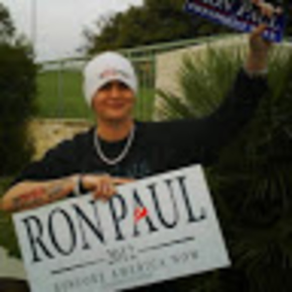 Heather Kindrick - Poshmark Profile Picture of Heather Kindrick (@hkindrick) on Poshmark