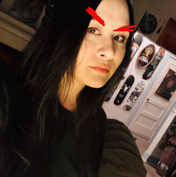 Profile Picture of Jasmine Ames (@mitzy2323) on Poshmark