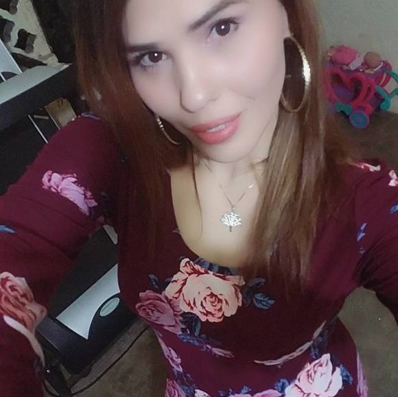 Belen Cossio - Poshmark Profile Picture of Belen Cossio (@belen1782) on Poshmark