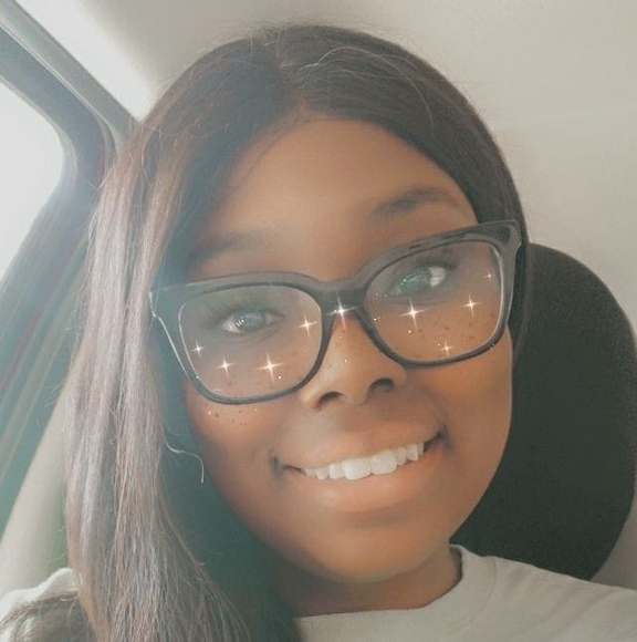 Jasmine Owens - Poshmark Profile Picture of Jasmine Owens (@queenjasmine98) on Poshmark